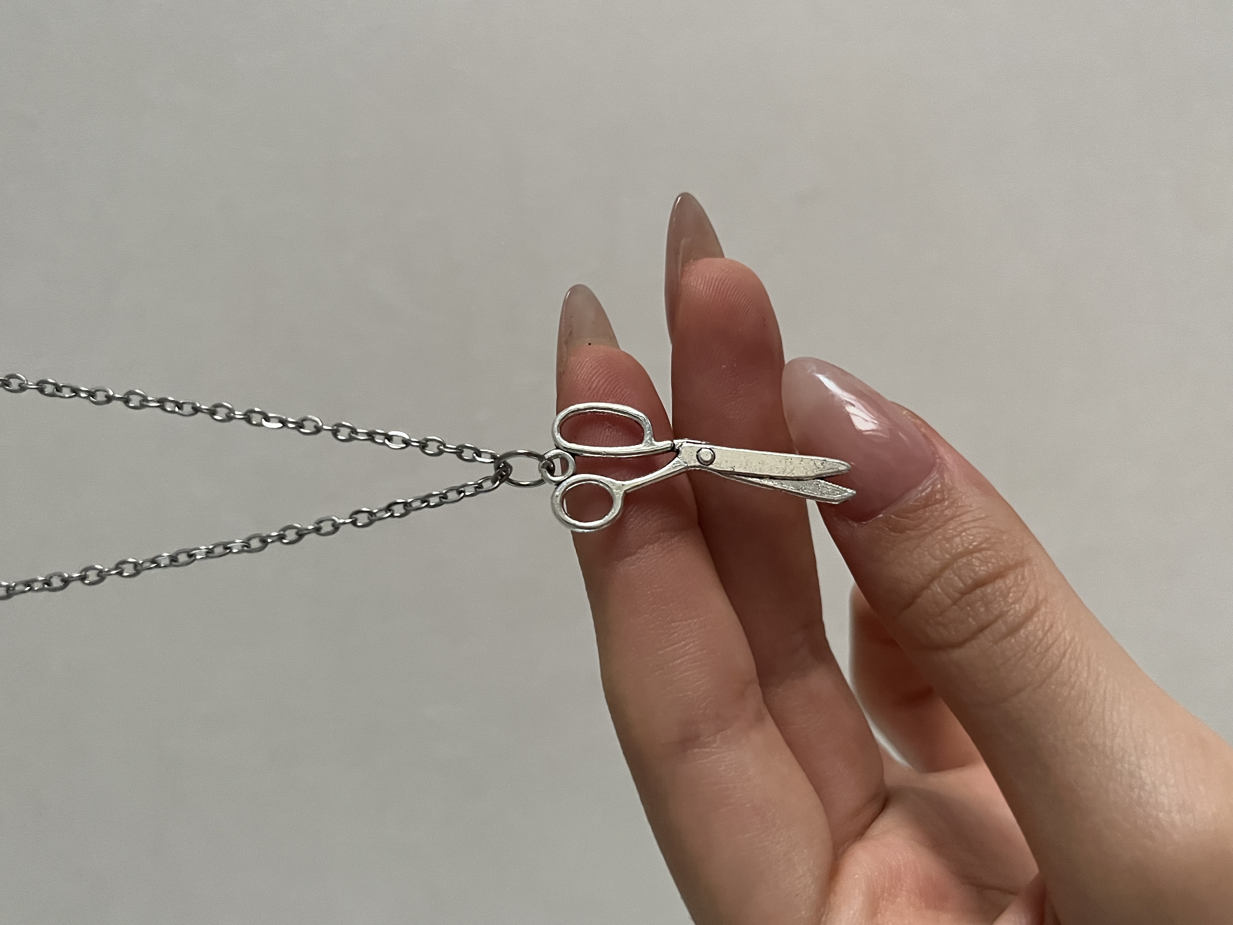 گردنبند قیچی