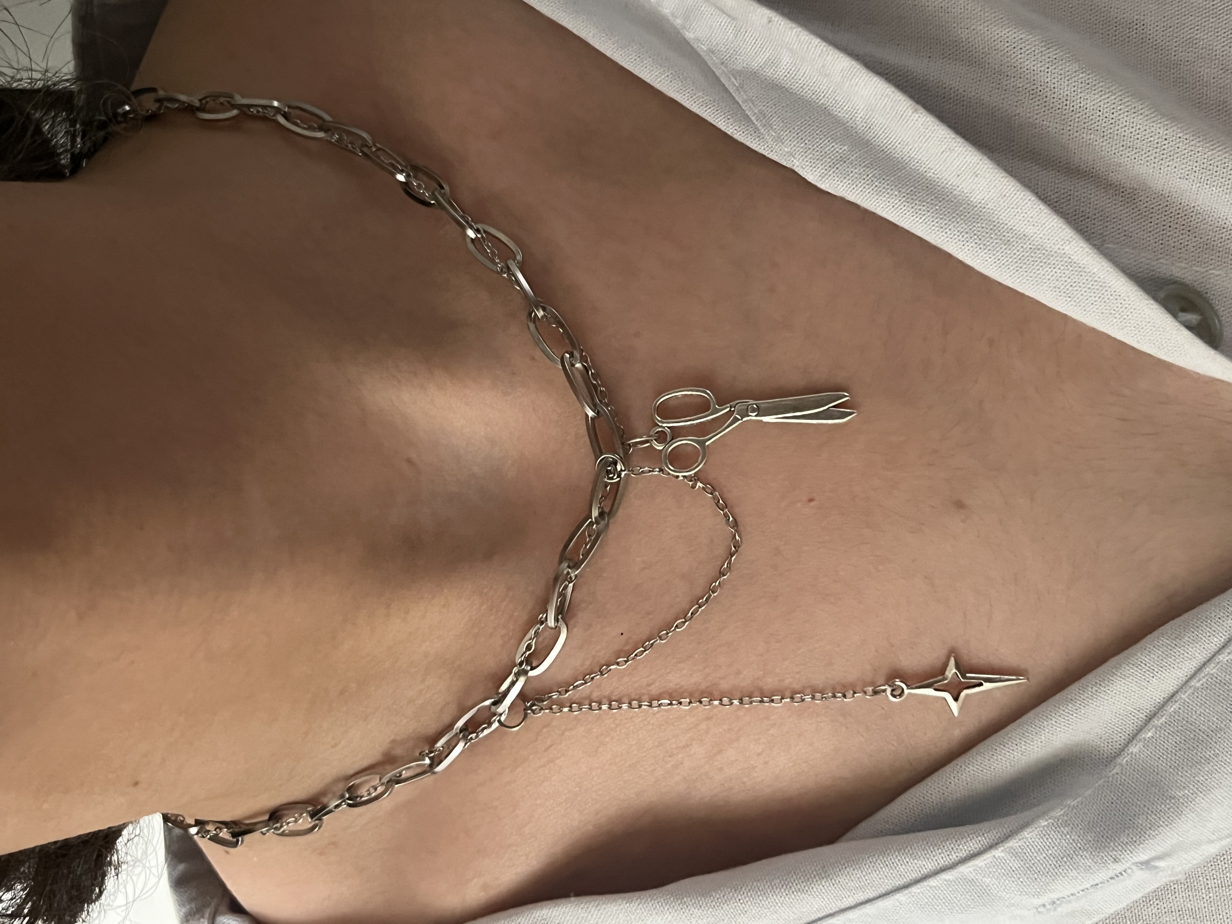 گردنبند دستساز قیچی و اسپارکل